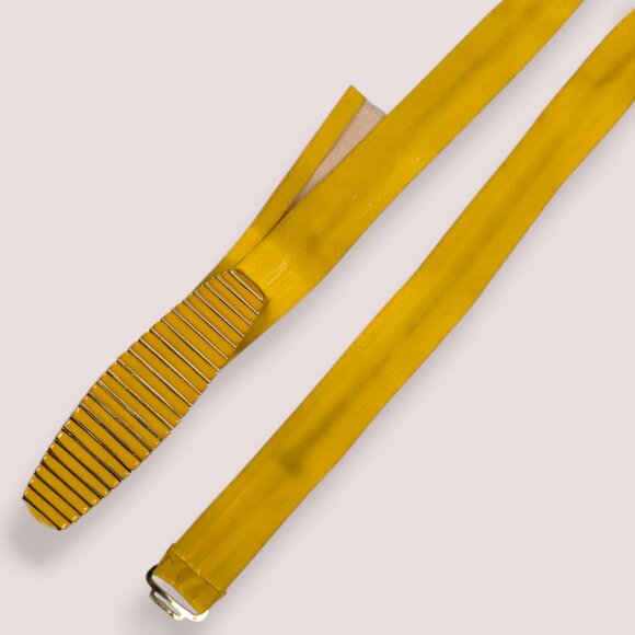 V. Yellow Faux Leather Metal Front Belt - Picture 3 of 7